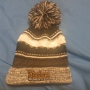 Sport-Tek Women's Knit Pom Beanie - Black and White